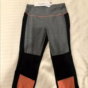 $79NWT 90 DegreeByReflex Leggings Blk/Grey/Orge XS